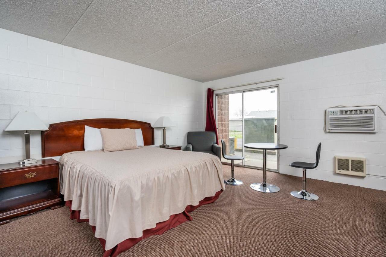 M&M Motel Connell Exteriér fotografie